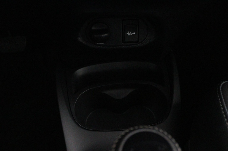 Toyota Yaris - 1.5 Hybrid Executive 39