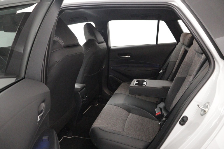 Toyota Corolla - Hybrid 140 Dynamic 19