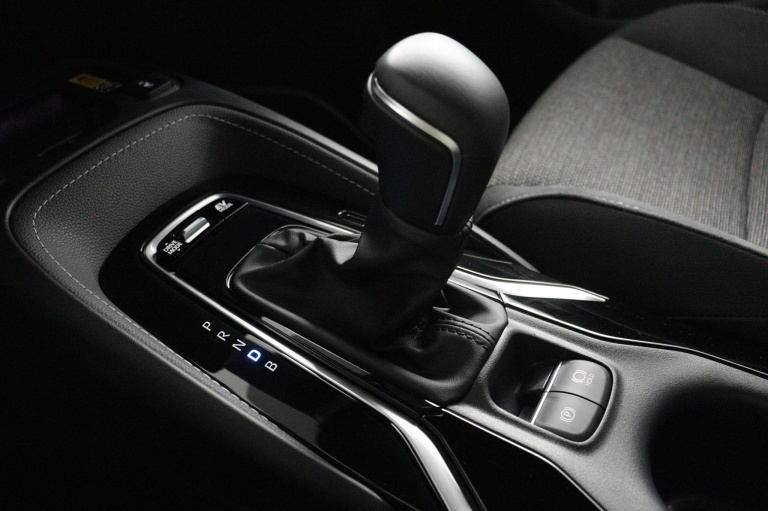 Toyota Corolla - Hybrid 140 Dynamic 29