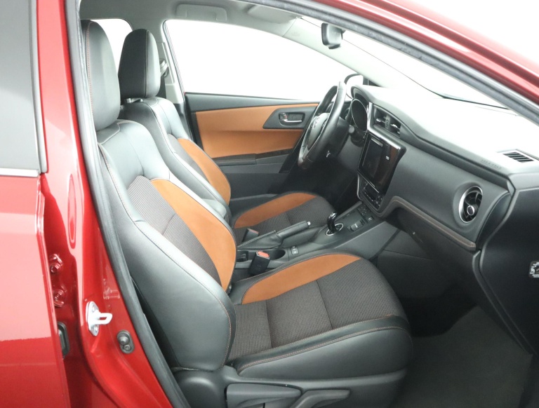 Toyota Auris - 1.8 Hybrid Executive 22