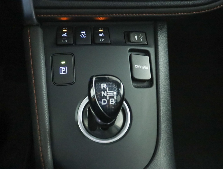 Toyota Auris - 1.8 Hybrid Executive 27