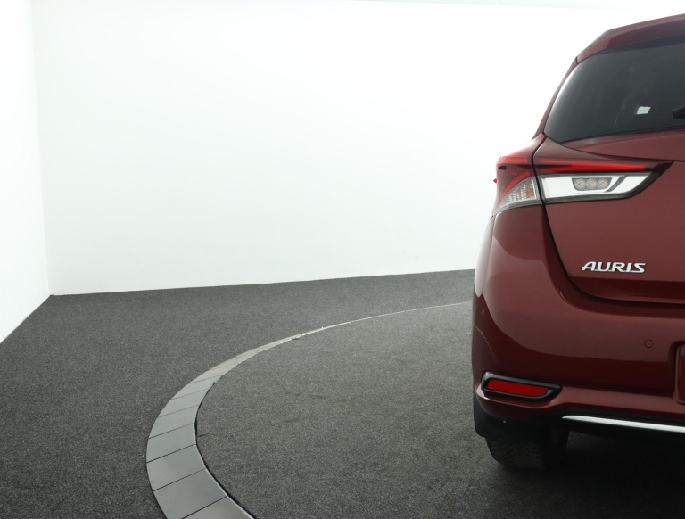 Toyota Auris - 1.8 Hybrid Executive 44