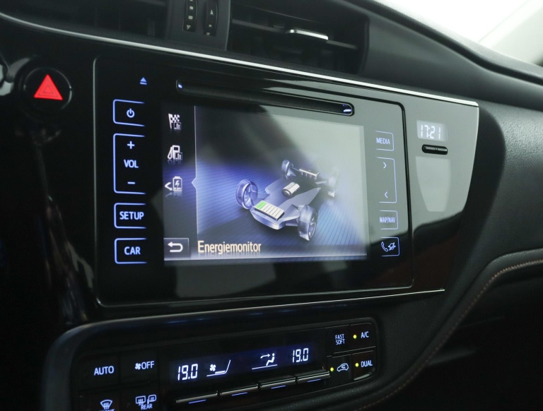 Toyota Auris - 1.8 Hybrid Executive 56