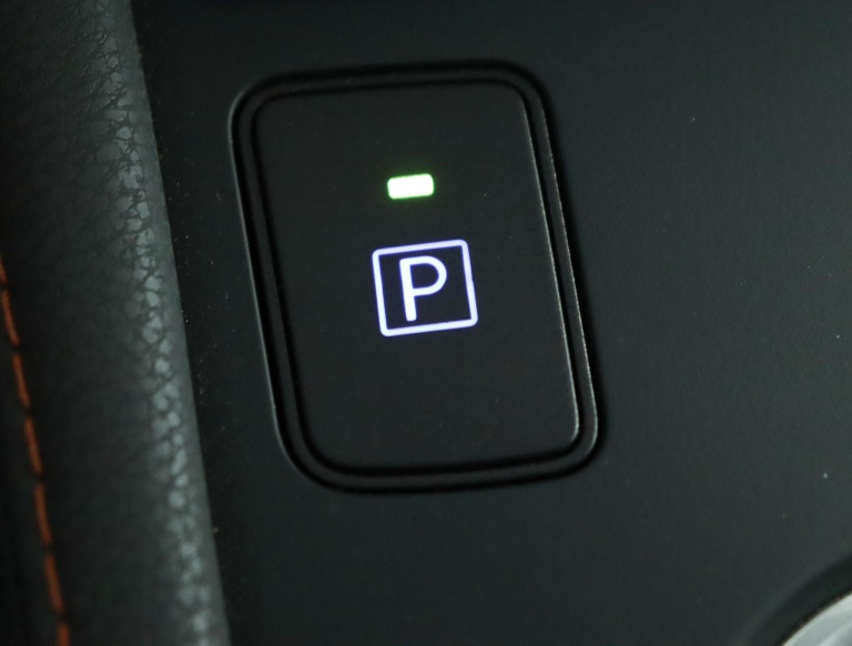 Toyota Auris - 1.8 Hybrid Executive 58