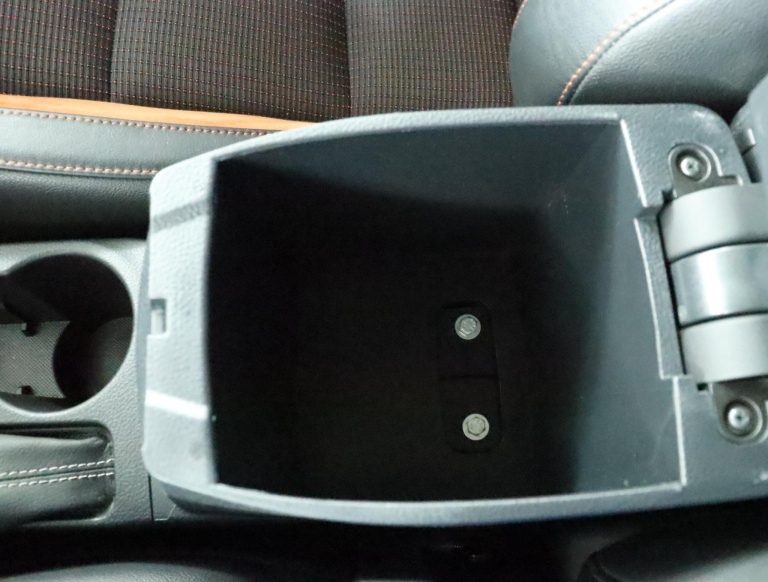 Toyota Auris - 1.8 Hybrid Executive 63