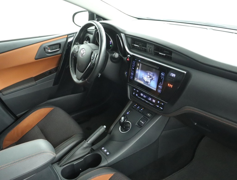 Toyota Auris - 1.8 Hybrid Executive 66