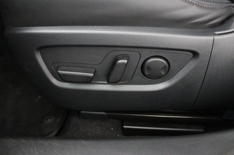 Mazda CX-30 - 2.0 e-SkyActiv-X M Hybrid Luxury 34