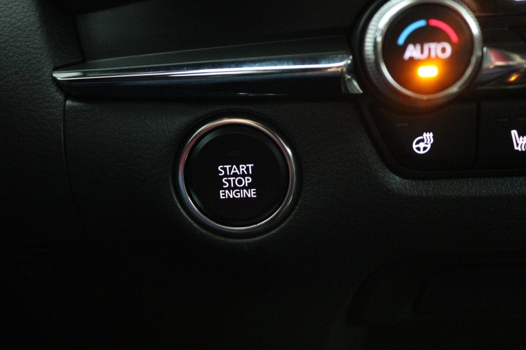 Mazda CX-30 - 2.0 e-SkyActiv-X M Hybrid Luxury 37