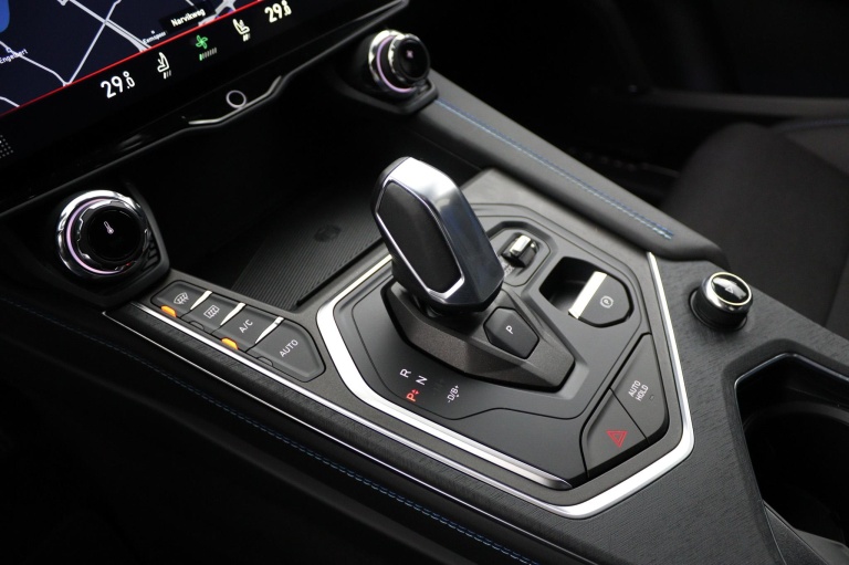 Lynk & Co 01 - 1.5 22