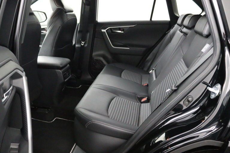 Toyota RAV4 - 2.5 Hybrid Black Edition Limited 13