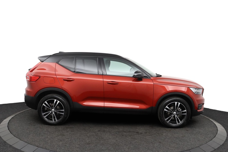 Volvo XC40 - 1.5 T2 R-Design 10