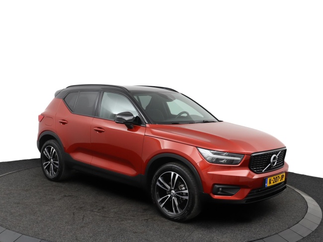 Volvo XC40 - 1.5 T2 R-Design