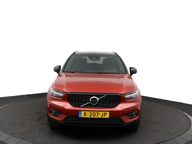 Volvo XC40 - 1.5 T2 R-Design