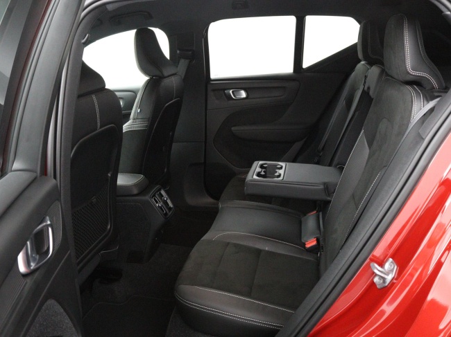Volvo XC40 - 1.5 T2 R-Design