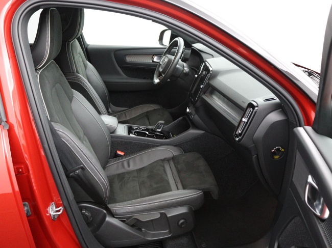 Volvo XC40 - 1.5 T2 R-Design