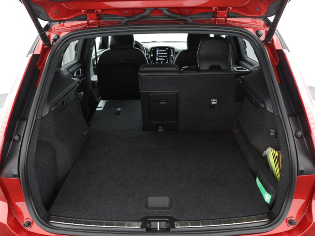 Volvo XC40 - 1.5 T2 R-Design