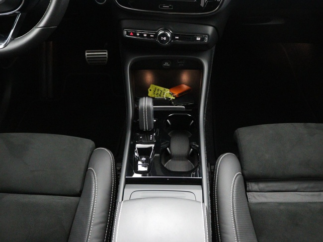 Volvo XC40 - 1.5 T2 R-Design