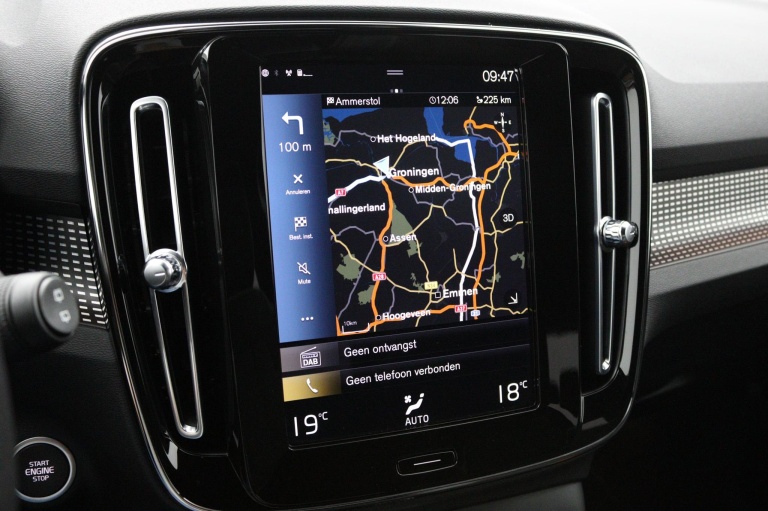 Volvo XC40 - 1.5 T2 R-Design 24