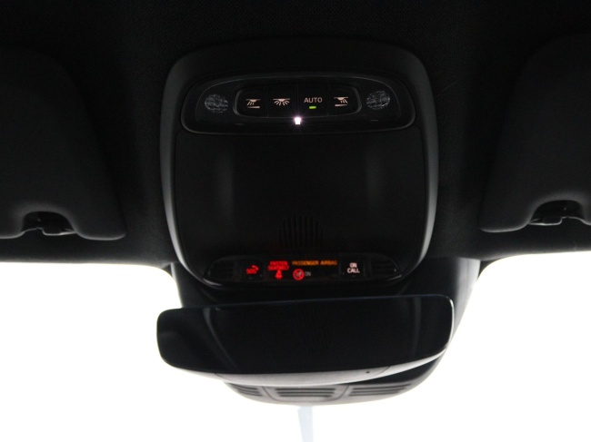 Volvo XC40 - 1.5 T2 R-Design