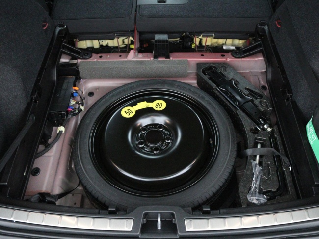 Volvo XC40 - 1.5 T2 R-Design