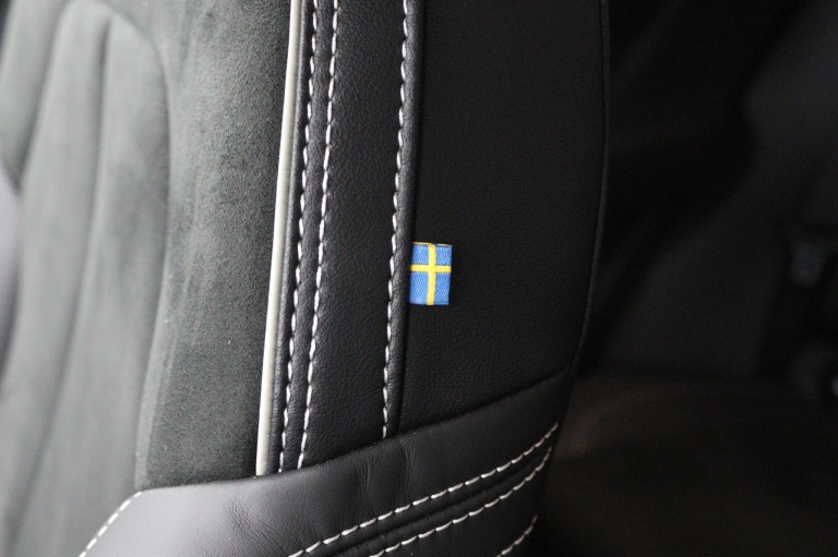 Volvo XC40 - 1.5 T2 R-Design 36