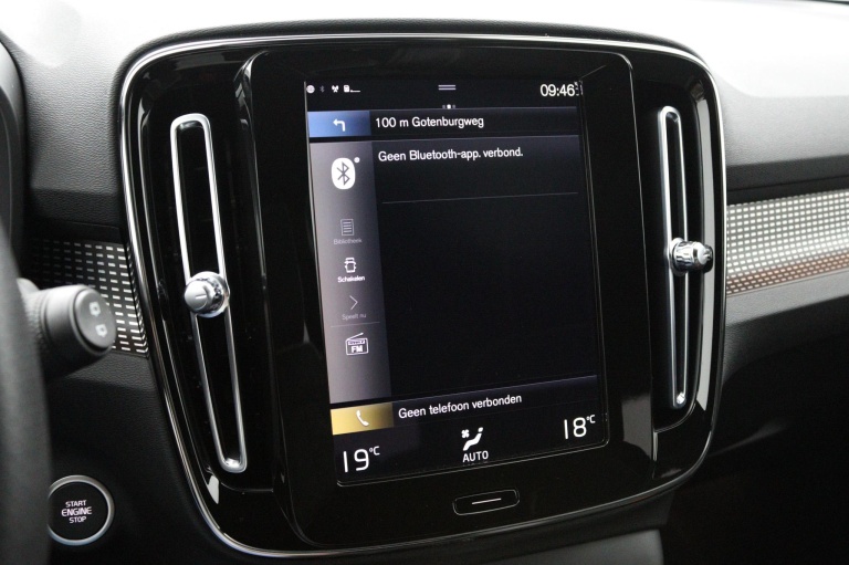 Volvo XC40 - 1.5 T2 R-Design 44