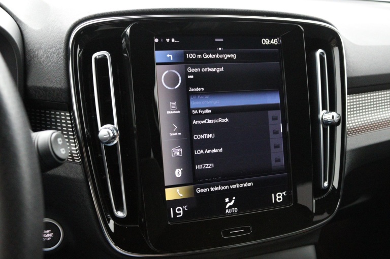 Volvo XC40 - 1.5 T2 R-Design 46