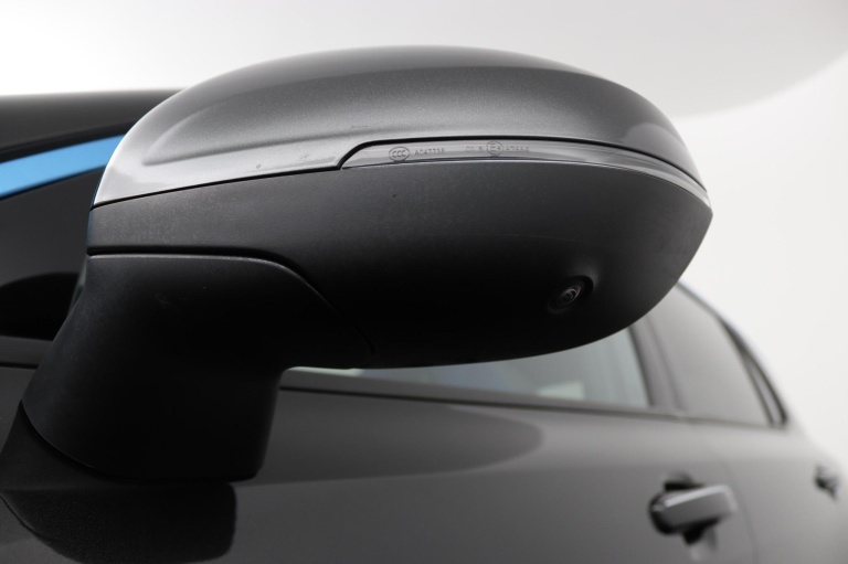 Lynk & Co 01 - 1.5 35