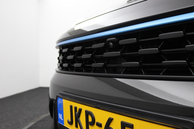 Lynk & Co 01 - 1.5 38