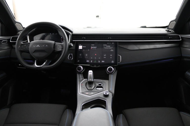 Lynk & Co 01 - 1.5 4