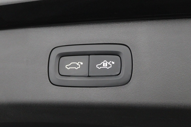 Lynk & Co 01 - 1.5 44