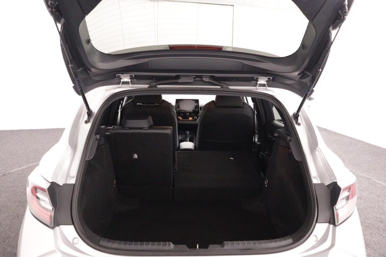 Toyota Corolla - 1.8 Hybrid Dynamic 23