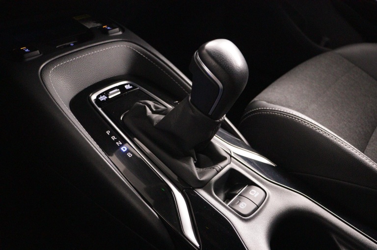 Toyota Corolla - 1.8 Hybrid Dynamic 25