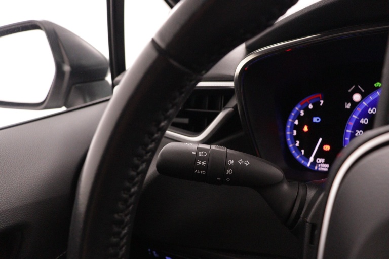 Toyota Corolla - 1.8 Hybrid Dynamic 28