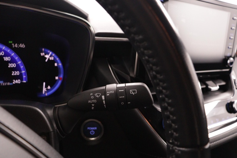 Toyota Corolla - 1.8 Hybrid Dynamic 29