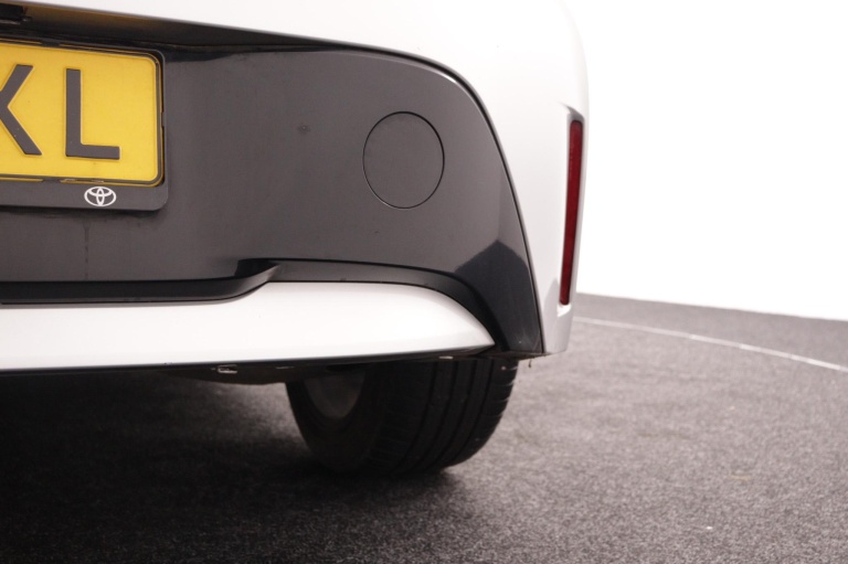 Toyota Corolla - 1.8 Hybrid Dynamic 34