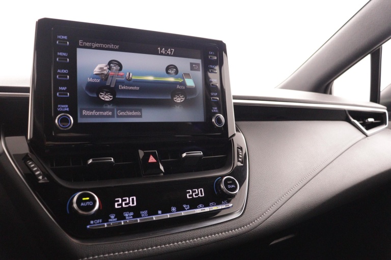 Toyota Corolla - 1.8 Hybrid Dynamic 37