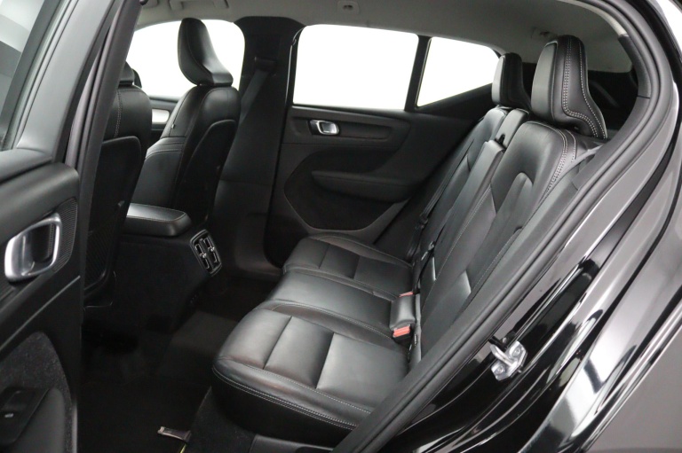 Volvo XC40 - 2.0 T5 AWD R-Design Intro Edition 17