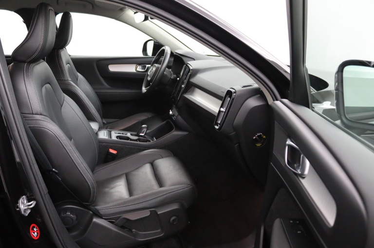 Volvo XC40 - 2.0 T5 AWD R-Design Intro Edition 21