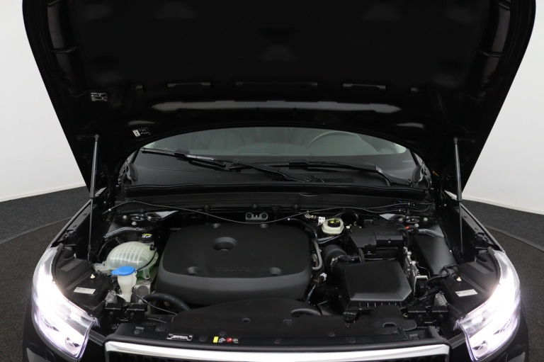 Volvo XC40 - 2.0 T5 AWD R-Design Intro Edition 32