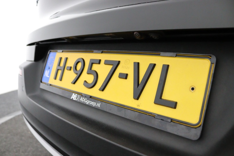 Volvo XC40 - 2.0 T5 AWD R-Design Intro Edition 35