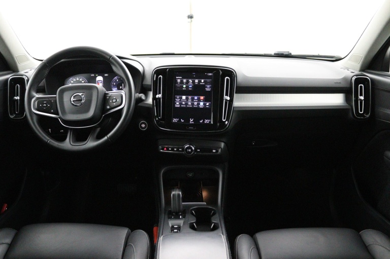 Volvo XC40 - 2.0 T5 AWD R-Design Intro Edition 4