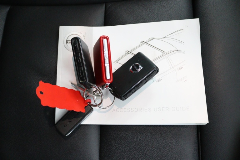 Volvo XC40 - 2.0 T5 AWD R-Design Intro Edition 9