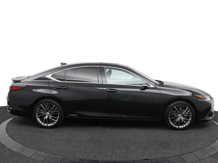 Lexus ES - 300h President Line 13