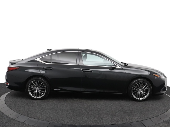 Lexus ES - 300h President Line
