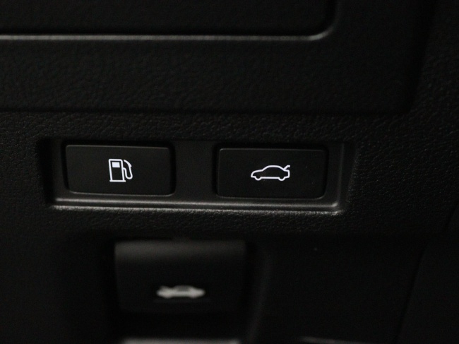 Lexus ES - 300h President Line