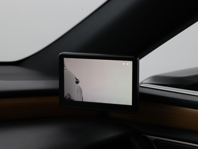 Lexus ES - 300h President Line