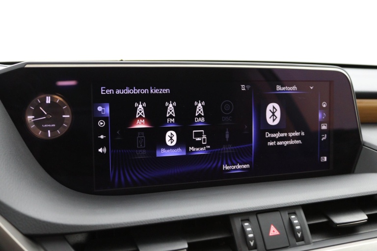 Lexus ES - 300h President Line 55