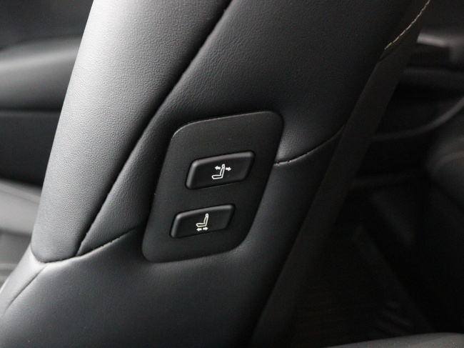 Lexus ES - 300h President Line