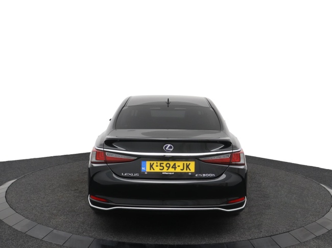 Lexus ES - 300h President Line